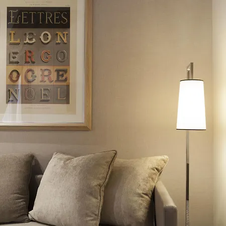 La Lanterne & By Timhotel 4* Paris