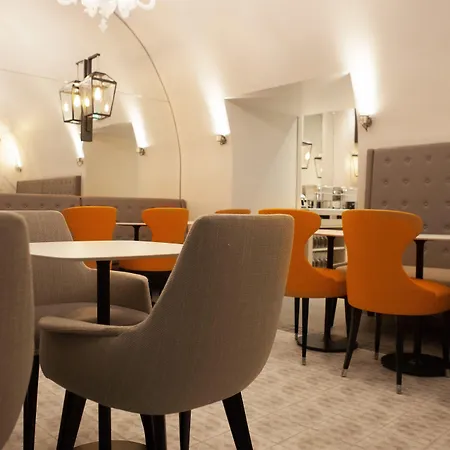 La Lanterne & By Timhotel Hotel Paris