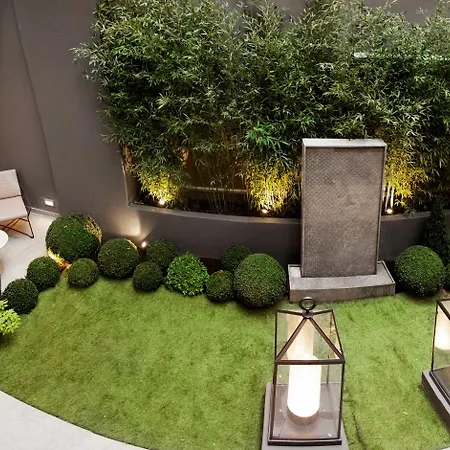 Hotel La Lanterne & By Timhotel