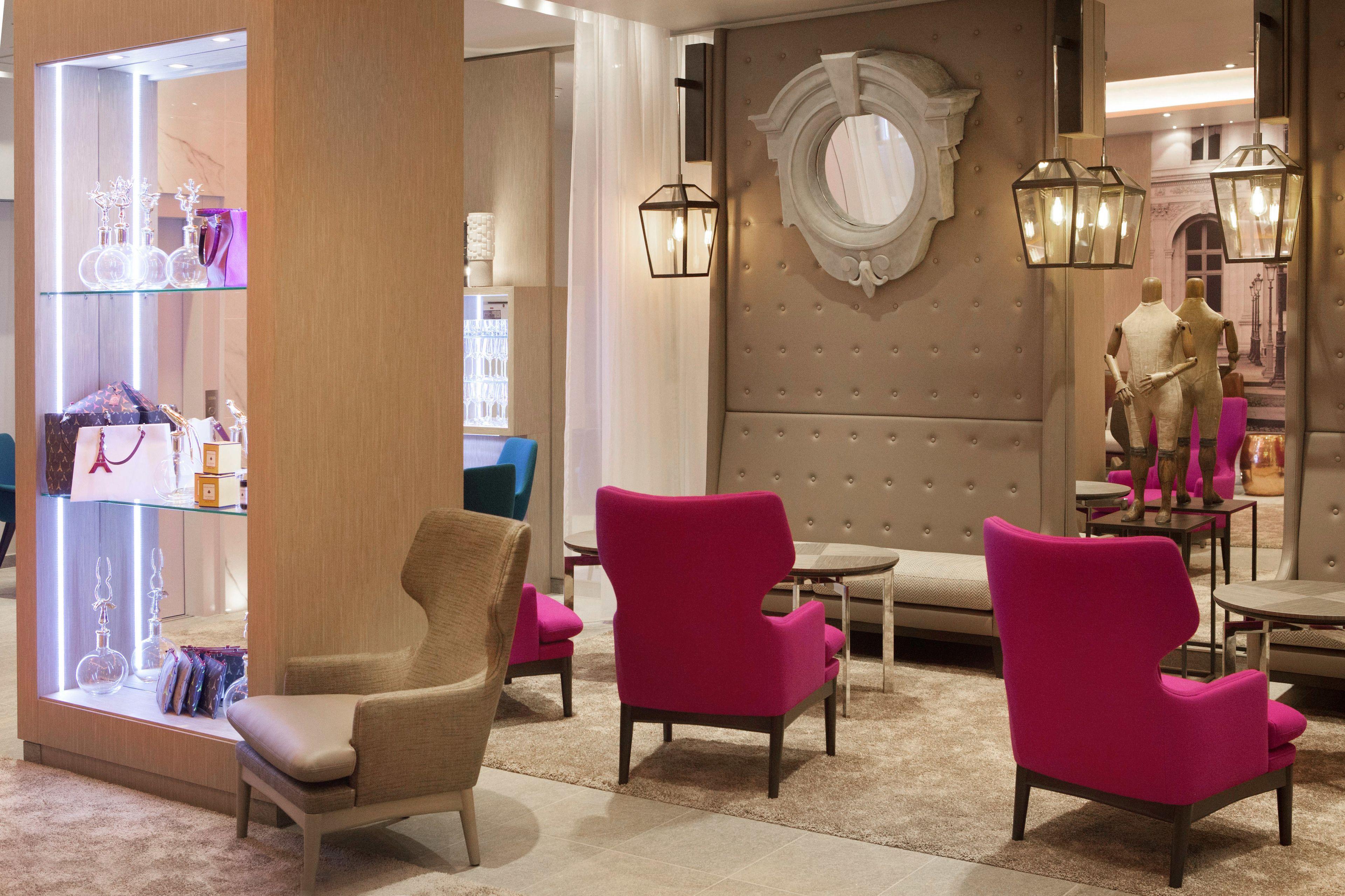 La Lanterne & By Timhotel Paris