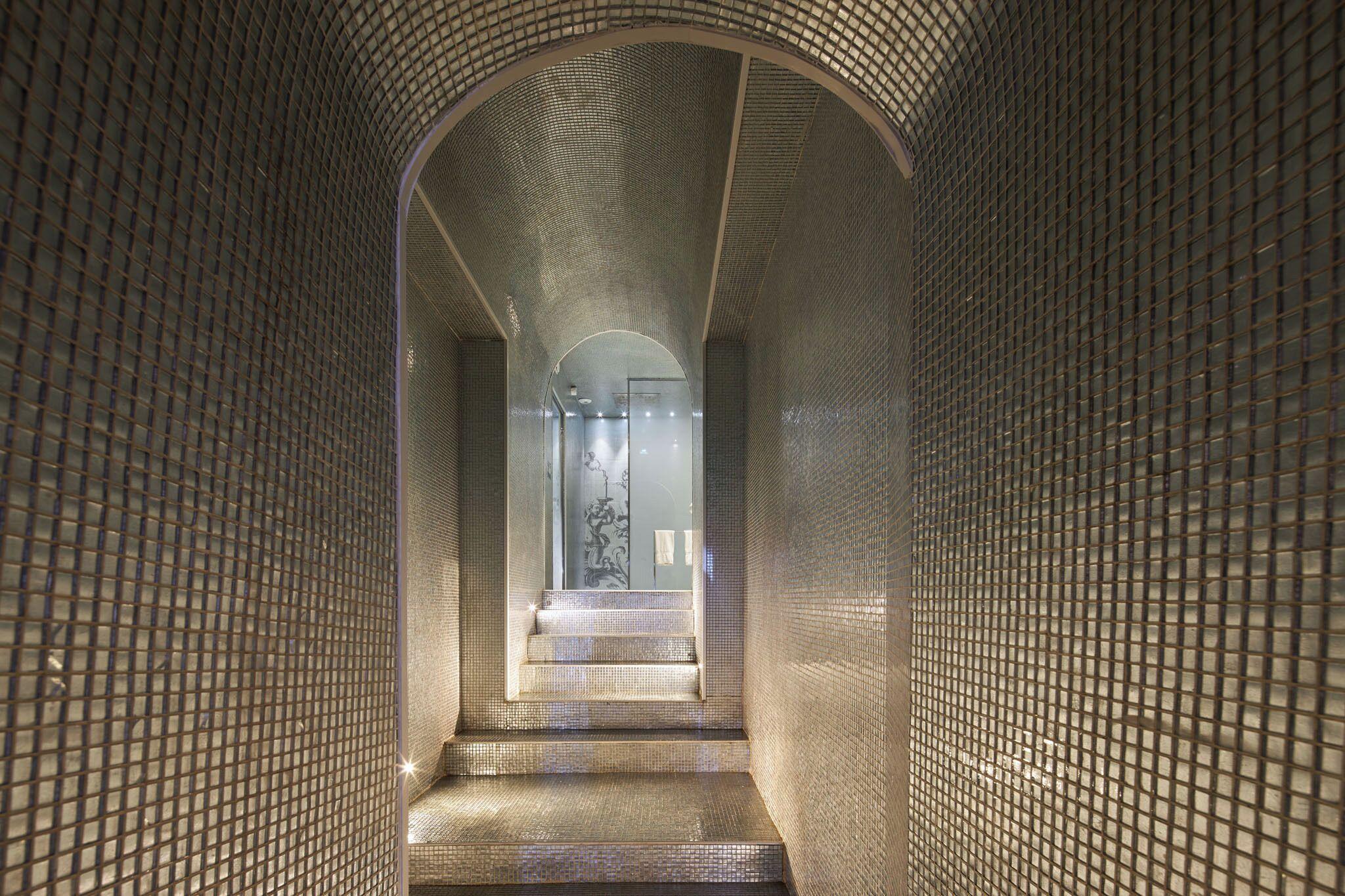La Lanterne & By Timhotel Hotel