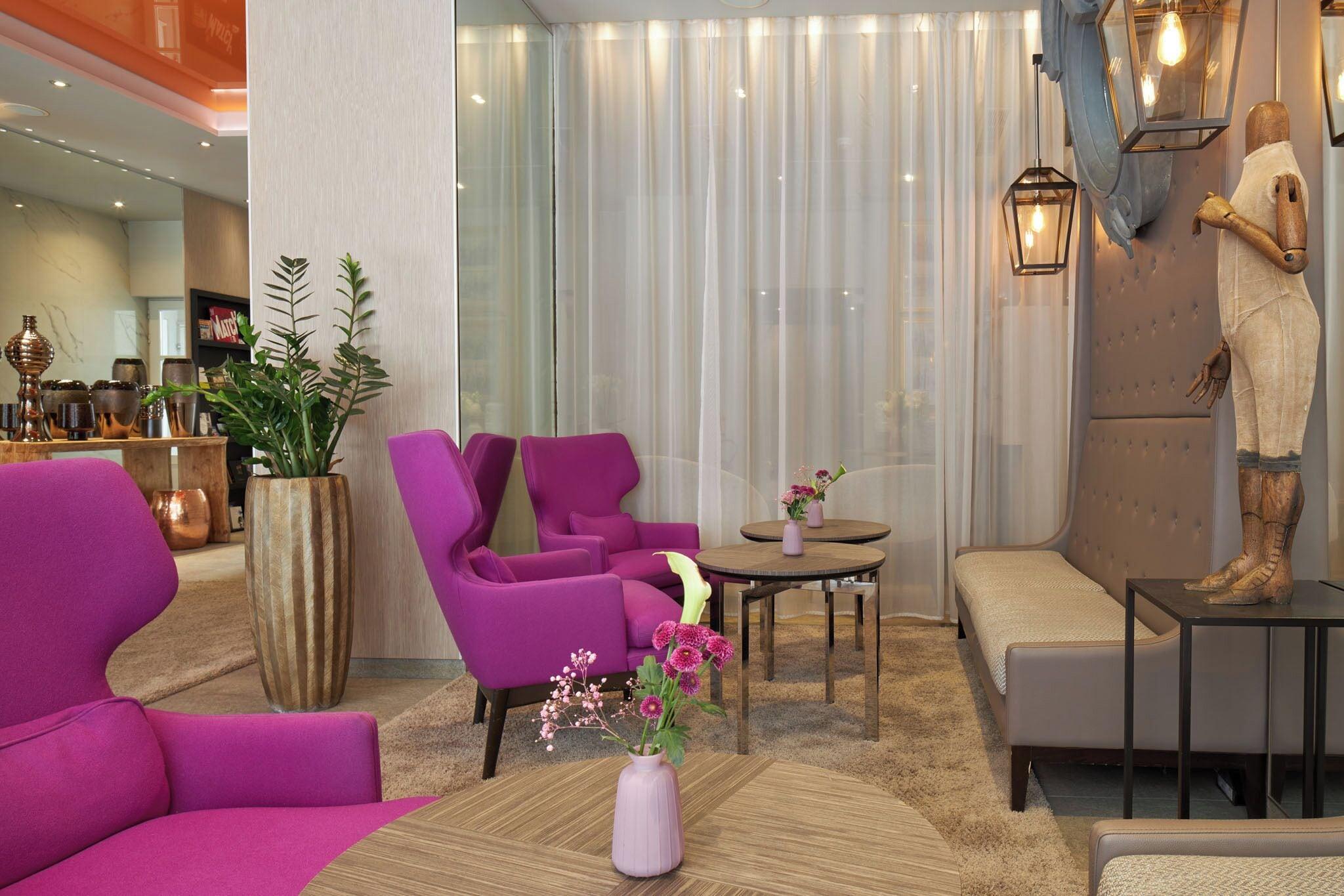 La Lanterne & By Timhotel 4*