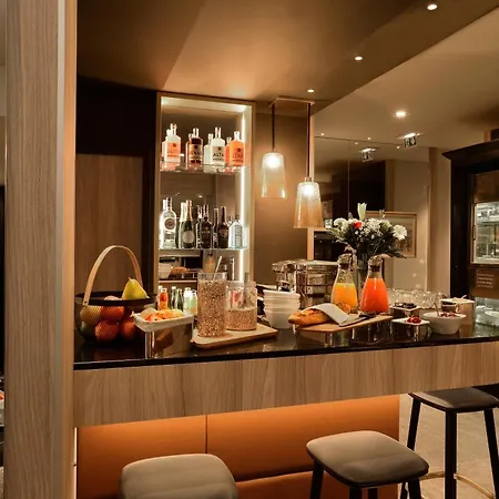 Hotel La Lanterne Parigi